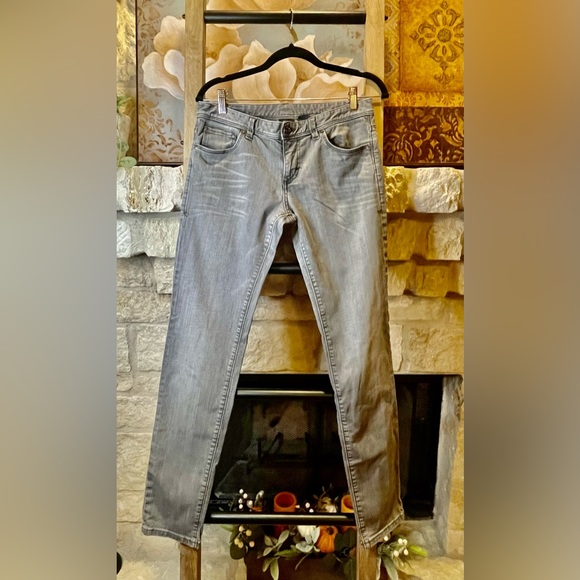 (Sold)Armani Exchange AX J11 Size 8‎ Short (Runs Small) Skinny Gray Denim Jeans? - Picture 3 of 14
